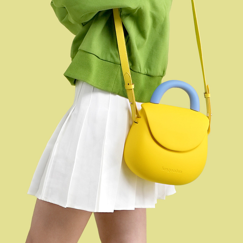 Dudu Same Style Waterproof Cute Mini Yellow Bag Portable Mobile Phone Bag - Image 3